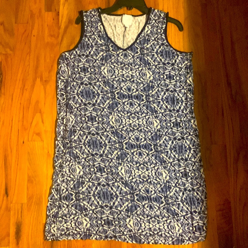 Dressbarn knee length comfortable sleeveless dress